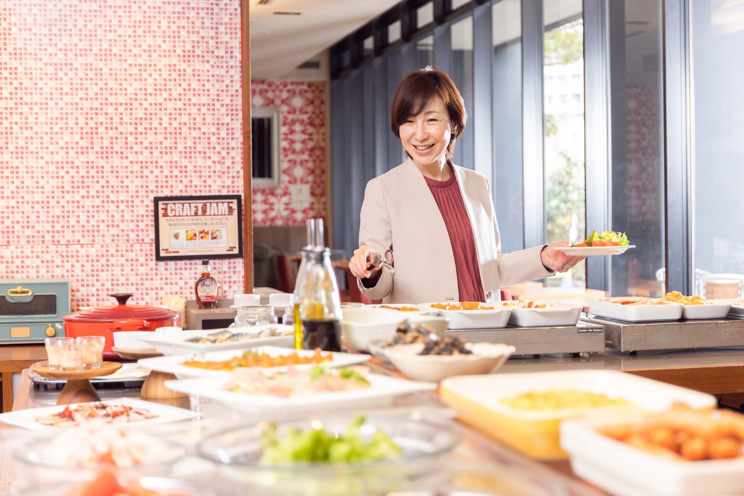 1F ボンサルーテ・カフェ 店内